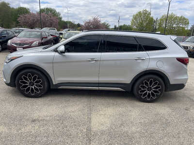 2018 Hyundai Santa Fe, $6999. Photo 5
