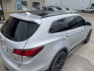 2018 Hyundai Santa Fe, $6999. Photo 9