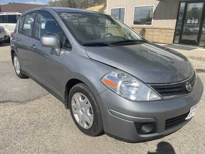 2011 Nissan Versa, $1999. Photo 2