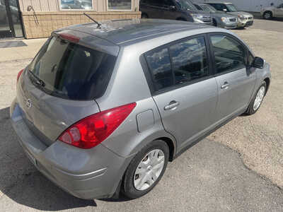 2011 Nissan Versa, $1999. Photo 9