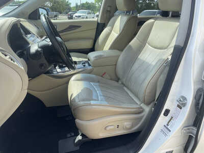 2015 Infiniti QX60, $4999. Photo 11