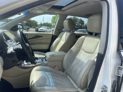 2015 Infiniti QX60, $4999. Photo 12