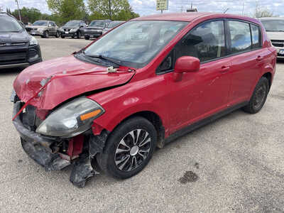 2009 Nissan Versa, $899. Photo 4