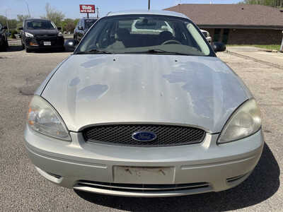 2006 Ford Taurus, $1999. Photo 3