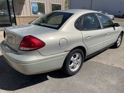 2006 Ford Taurus, $1999. Photo 8