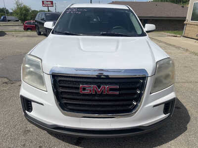2017 GMC Terrain, $4999. Photo 3