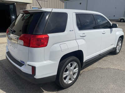 2017 GMC Terrain, $4999. Photo 8