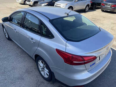 2016 Ford Focus, $3999. Photo 10