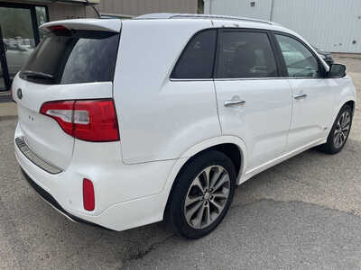 2015 Kia Sorento, $5999. Photo 8