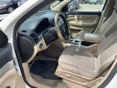 2008 Saturn Outlook, $2999. Photo 10