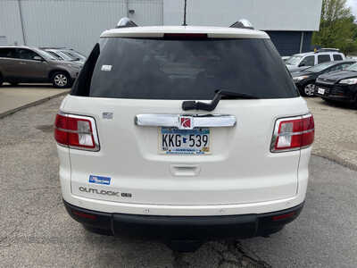 2008 Saturn Outlook, $2999. Photo 7
