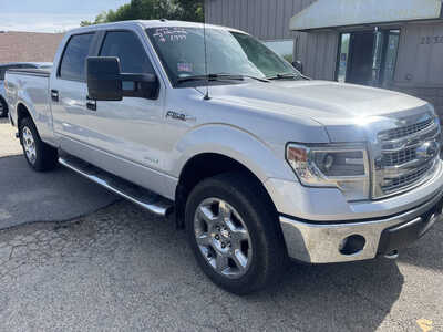 2014 Ford F150 Crew Cab, $7999. Photo 2