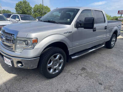 2014 Ford F150 Crew Cab, $7999. Photo 4