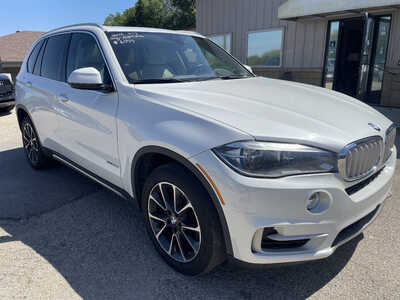 2016 BMW X5, $7999. Photo 2