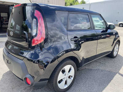 2016 Kia Soul, $5999. Photo 8