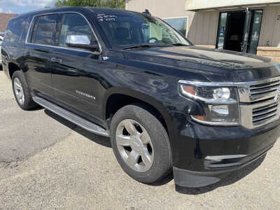 2016 Chevrolet Suburban, $10999. Photo 2
