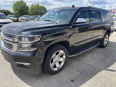 2016 Chevrolet Suburban, $10999. Photo 4