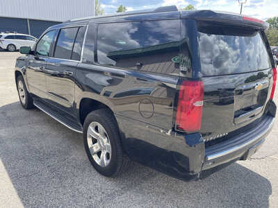 2016 Chevrolet Suburban, $10999. Photo 6