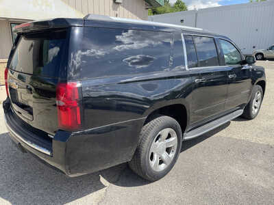 2016 Chevrolet Suburban, $10999. Photo 8