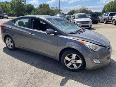 2013 Hyundai Elantra, $899. Photo 2