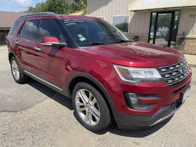 2016 Ford Explorer, $4999. Photo 2