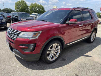 2016 Ford Explorer, $4999. Photo 4