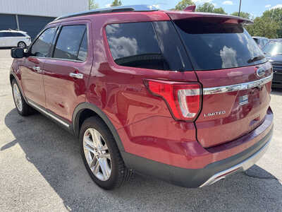 2016 Ford Explorer, $4999. Photo 6