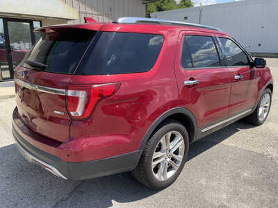 2016 Ford Explorer, $4999. Photo 8