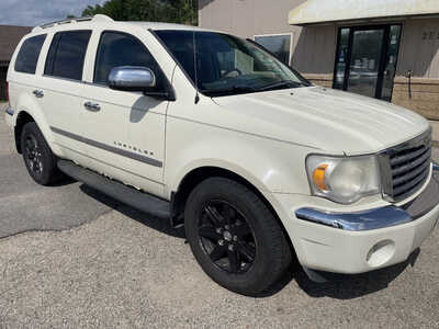 2008 Chrysler Aspen, $999. Photo 3