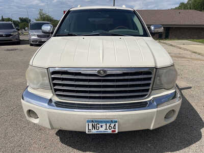 2008 Chrysler Aspen, $999. Photo 4