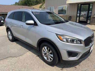 2016 Kia Sorento, $4999. Photo 2