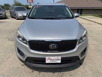 2016 Kia Sorento, $4999. Photo 3