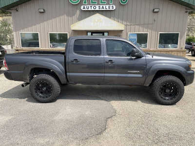 2010 Toyota Tacoma, $9999. Photo 2