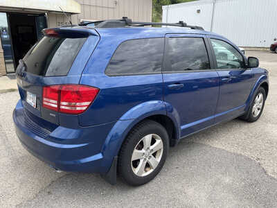 2009 Dodge Journey, $2999. Photo 9