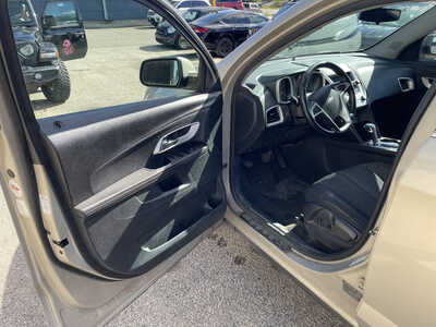 2011 Chevrolet Equinox, $1999. Photo 9