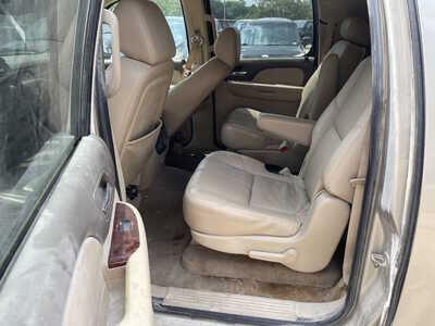 2009 Chevrolet Suburban, $999. Photo 11