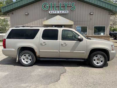 2009 Chevrolet Suburban, $999. Photo 2