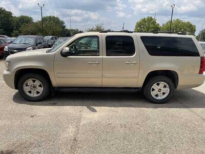 2009 Chevrolet Suburban, $999. Photo 6