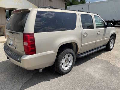 2009 Chevrolet Suburban, $999. Photo 9
