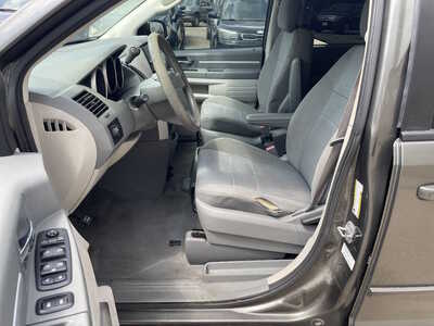 2010 Dodge Caravan, Grand, $1999. Photo 12