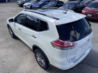 2015 Nissan Rogue, $4999. Photo 11