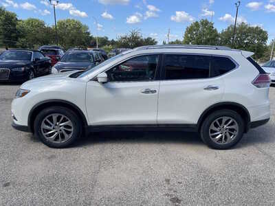 2015 Nissan Rogue, $4999. Photo 6
