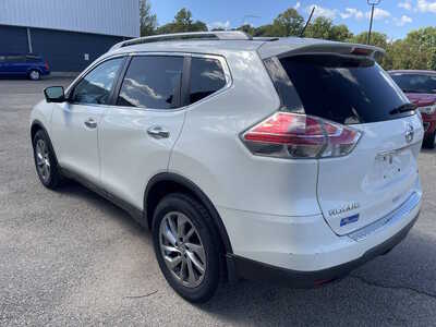 2015 Nissan Rogue, $4999. Photo 7