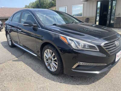 2015 Hyundai Sonata, $2999. Photo 3