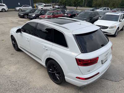 2019 Audi Q7, $8999. Photo 11