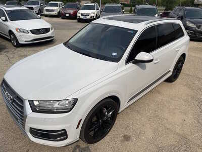 2019 Audi Q7, $8999. Photo 12