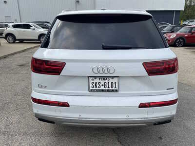 2019 Audi Q7, $8999. Photo 8