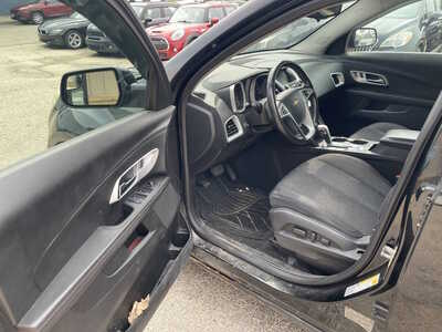 2013 Chevrolet Equinox, $1499. Photo 12