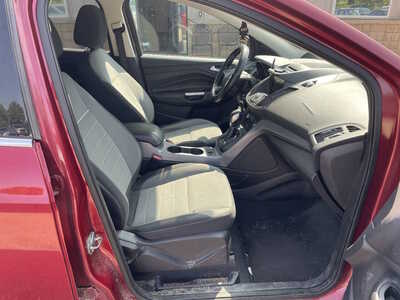 2014 Ford Escape, $1499. Photo 12