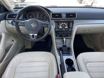 2015 Volkswagen Passat, $4999. Photo 9